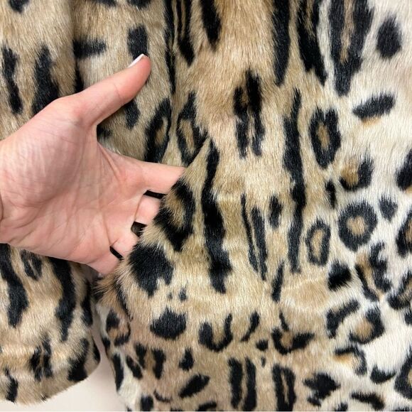 Apparis faux fur animal print plush jacket   M - Picture 5 of 9